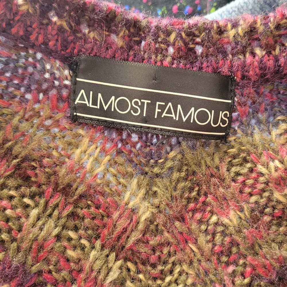 Almost Famous Burgundy and Cream Chevron V-Neck Sweater